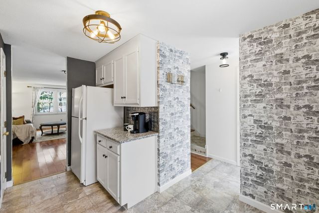 17 Hubbard Run Drive 17, Glastonbury, CT 06033