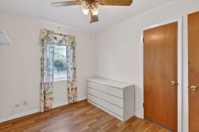 624 N Avenue A, Springtown, TX 76082