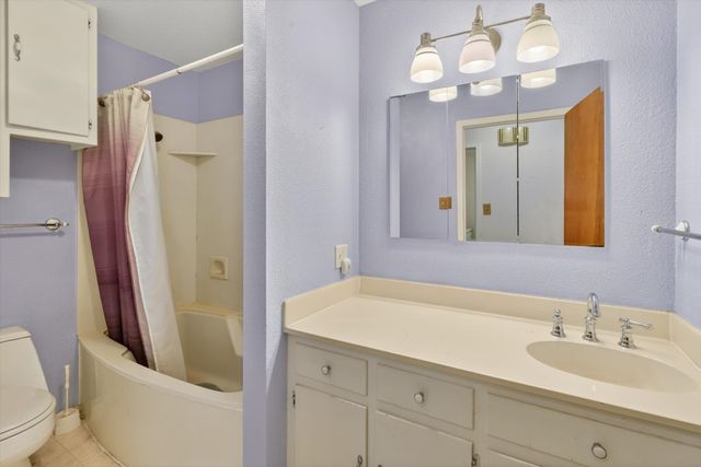 624 N Avenue A, Springtown, TX 76082