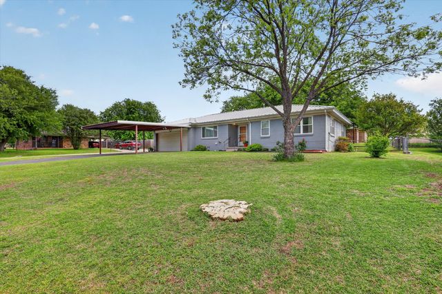 624 N Avenue A, Springtown, TX 76082