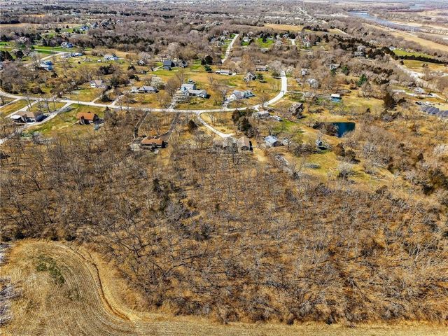 30030 W 84th Street, De Soto, KS 66018