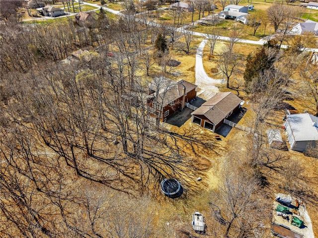 30030 W 84th Street, De Soto, KS 66018