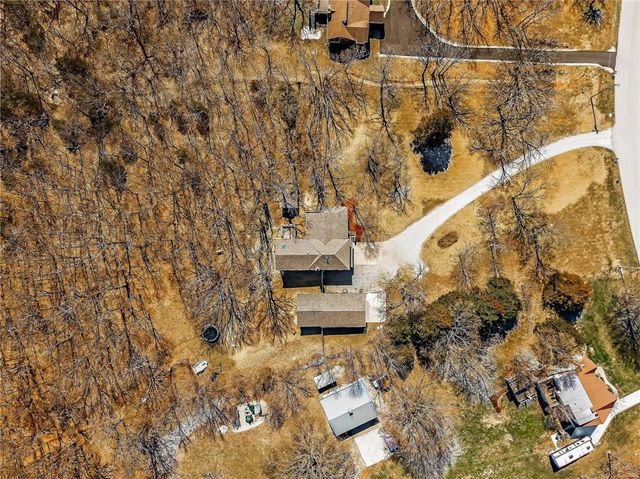 30030 W 84th Street, De Soto, KS 66018