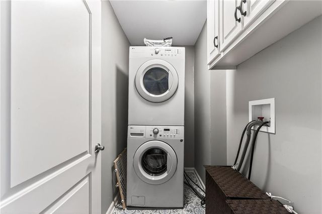 30030 W 84th Street, De Soto, KS 66018