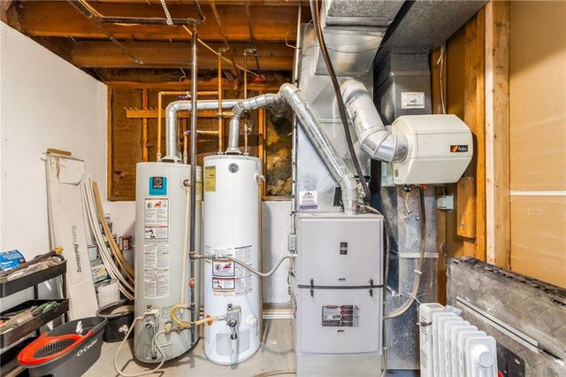 30030 W 84th Street, De Soto, KS 66018