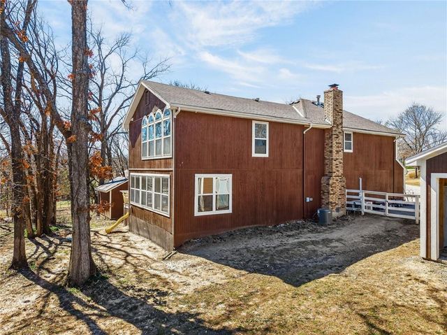 30030 W 84th Street, De Soto, KS 66018