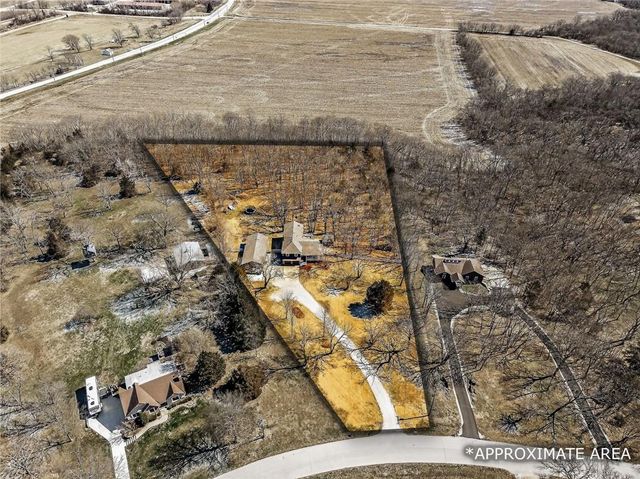 30030 W 84th Street, De Soto, KS 66018