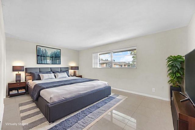 5900 NW 17th Pl 215, Sunrise, FL 33313