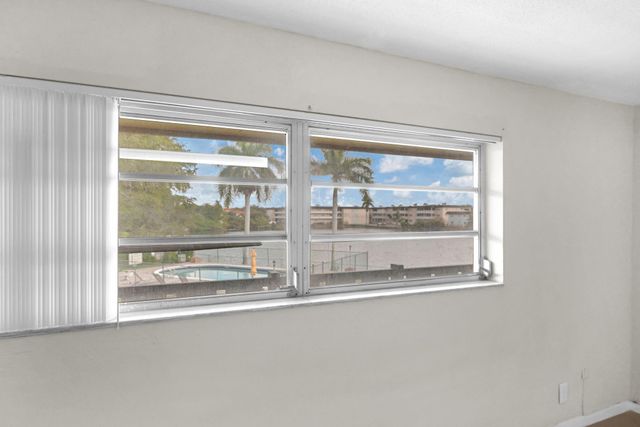 5900 NW 17th Pl 215, Sunrise, FL 33313