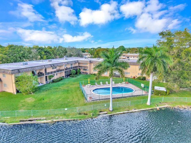 5900 NW 17th Pl 215, Sunrise, FL 33313