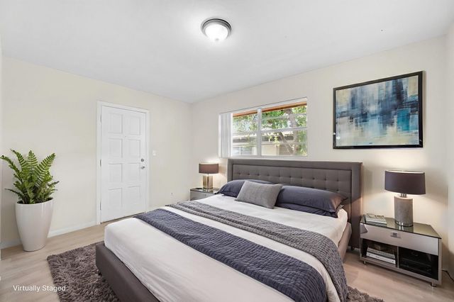 5900 NW 17th Pl 215, Sunrise, FL 33313