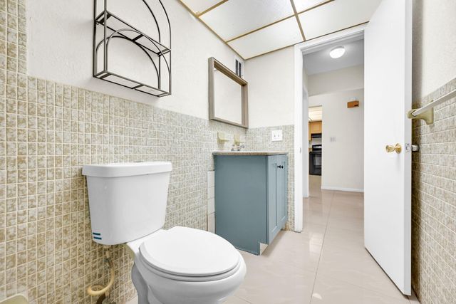 5900 NW 17th Pl 215, Sunrise, FL 33313