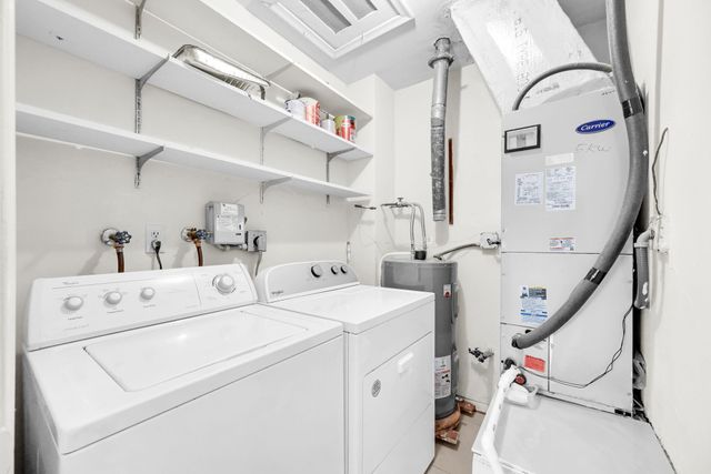 5900 NW 17th Pl 215, Sunrise, FL 33313