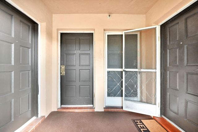 5900 NW 17th Pl 215, Sunrise, FL 33313