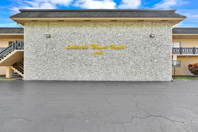 5900 NW 17th Pl 215, Sunrise, FL 33313