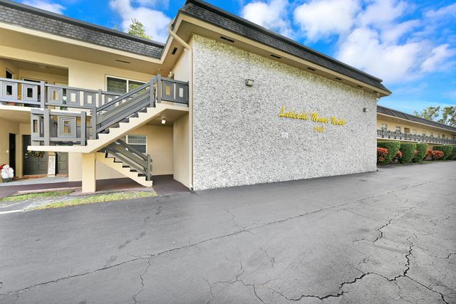 5900 NW 17th Pl 215, Sunrise, FL 33313