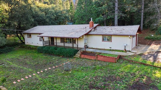 23568 Robin Rd, Pioneer, CA 95666