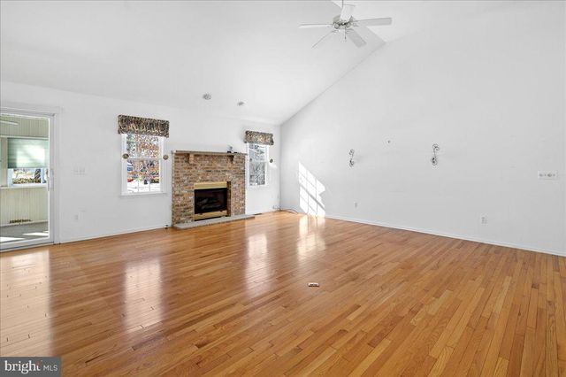 129 YEOMAN ROAD, Manahawkin, NJ 08050