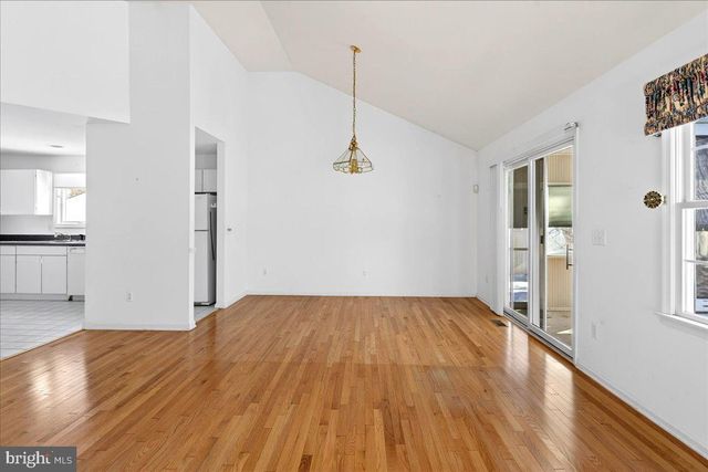 129 YEOMAN ROAD, Manahawkin, NJ 08050