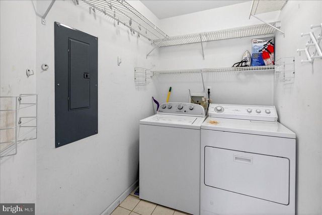 129 YEOMAN ROAD, Manahawkin, NJ 08050