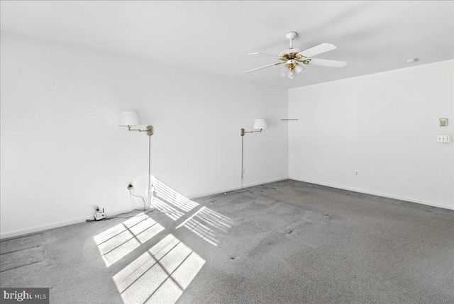 129 YEOMAN ROAD, Manahawkin, NJ 08050