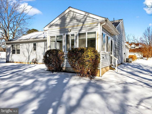 129 YEOMAN ROAD, Manahawkin, NJ 08050