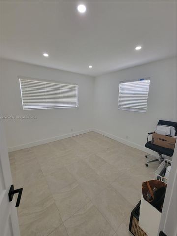 1052 SW 79th Ave ., Miami, FL 33144