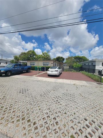 1052 SW 79th Ave ., Miami, FL 33144