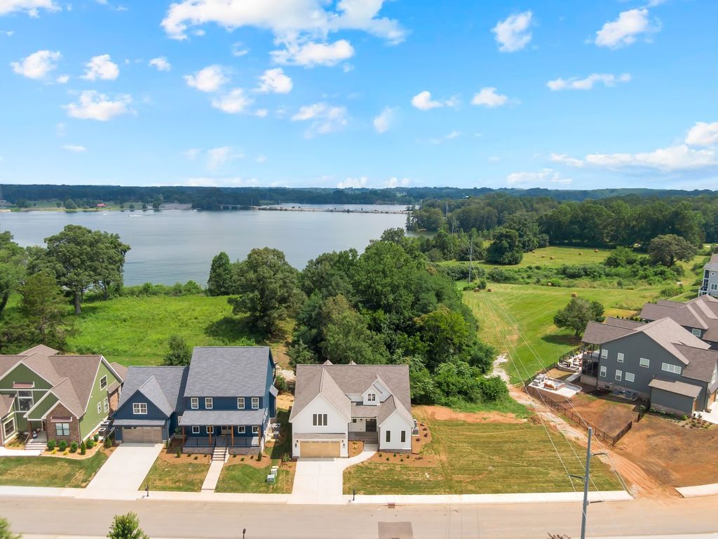 279 Hammock Drive, Winchester, TN 37398