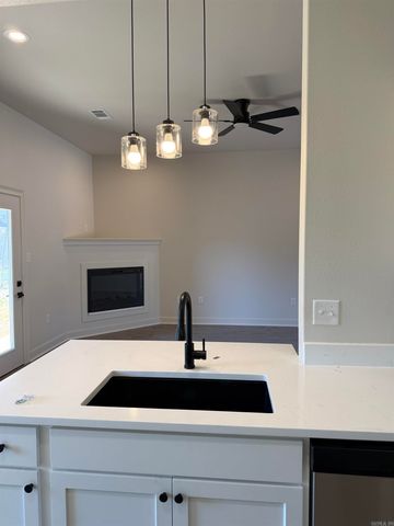 6 Spring Creek Cove, Little Rock, AR 72209