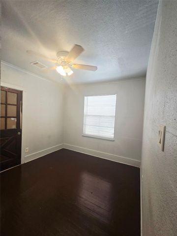 5709 Craig Street, Houston, TX 77023