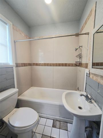 5709 Craig Street, Houston, TX 77023