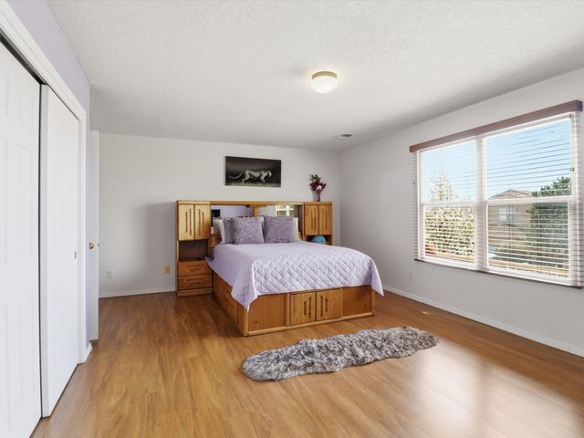 3032 Cochiti Street NE, Rio Rancho, NM 87144