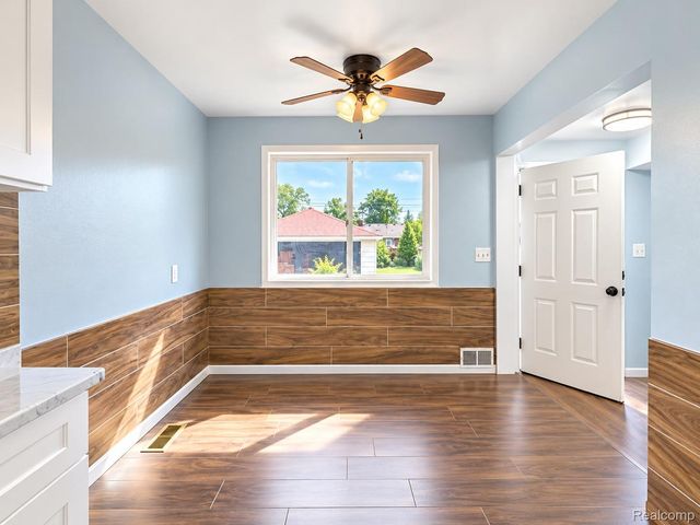 24837 Curie Street, Warren, MI 48091