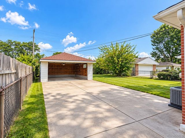 24837 Curie Street, Warren, MI 48091