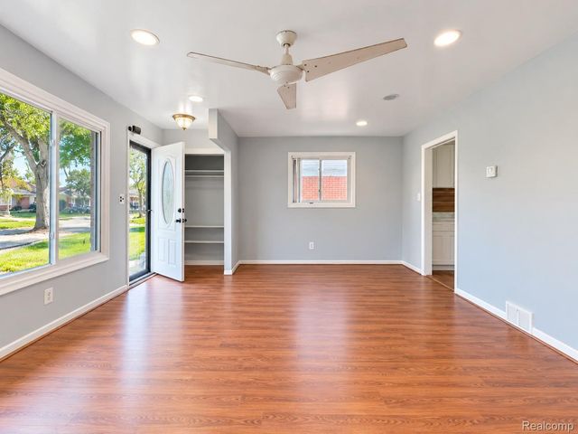 24837 Curie Street, Warren, MI 48091