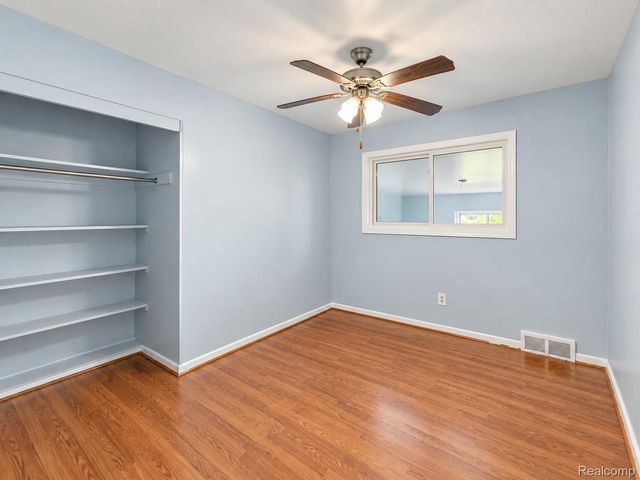 24837 Curie Street, Warren, MI 48091
