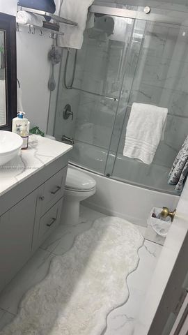 1425 NW 124th Ave 1425, Pembroke Pines, FL 33026