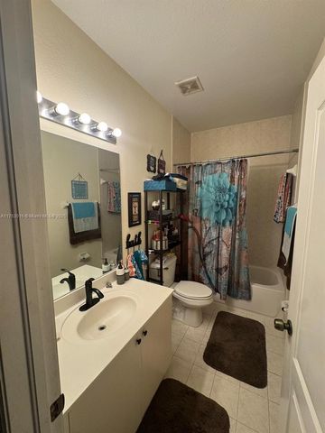 1692 SE 29th Ct 201, Homestead, FL 33035