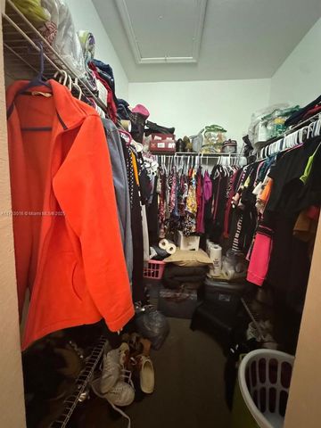 1692 SE 29th Ct 201, Homestead, FL 33035