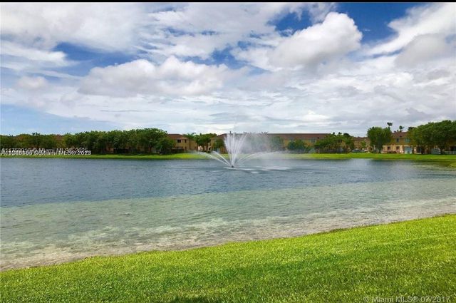 1692 SE 29th Ct 201, Homestead, FL 33035