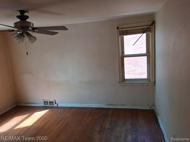 5228 Hillcrest Street, Detroit, MI 48236