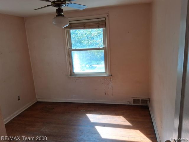 5228 Hillcrest Street, Detroit, MI 48236