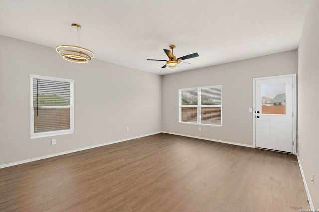 3038 LAGUNA CLFS, Converse, TX 78109