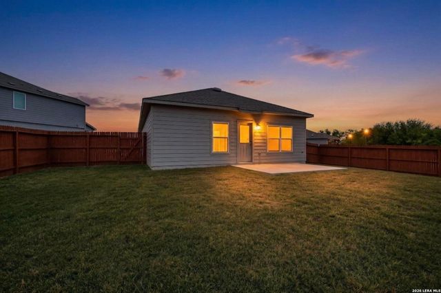 3038 LAGUNA CLFS, Converse, TX 78109