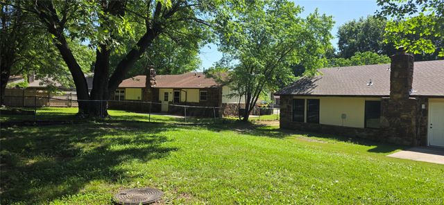 13621 S 285th East Avenue, Coweta, OK 74429