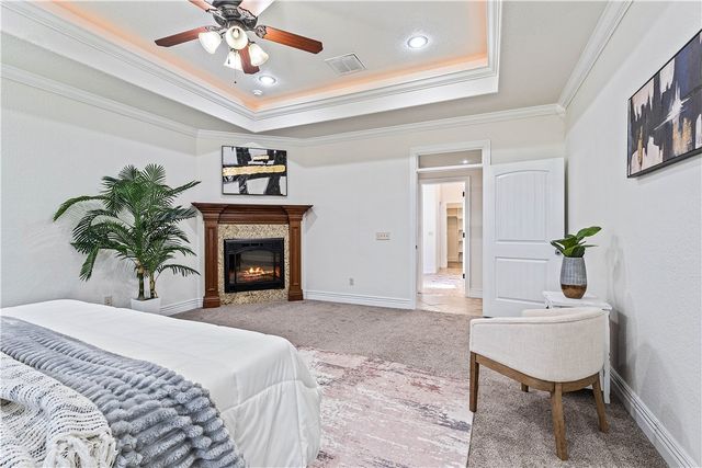 1020 Hunters Pointe, Bentonville, AR 72713