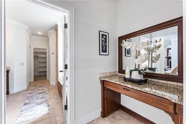 1020 Hunters Pointe, Bentonville, AR 72713