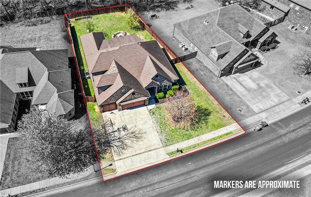 1020 Hunters Pointe, Bentonville, AR 72713