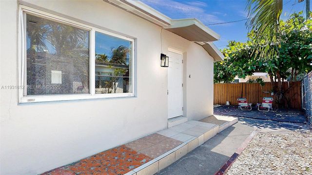 74 W 15th St 4, Hialeah, FL 33010